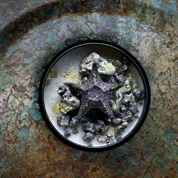 Yummy Mummy Wickless Candle: Cocoa Butter Cashmere Scent - Picture 7 of 10